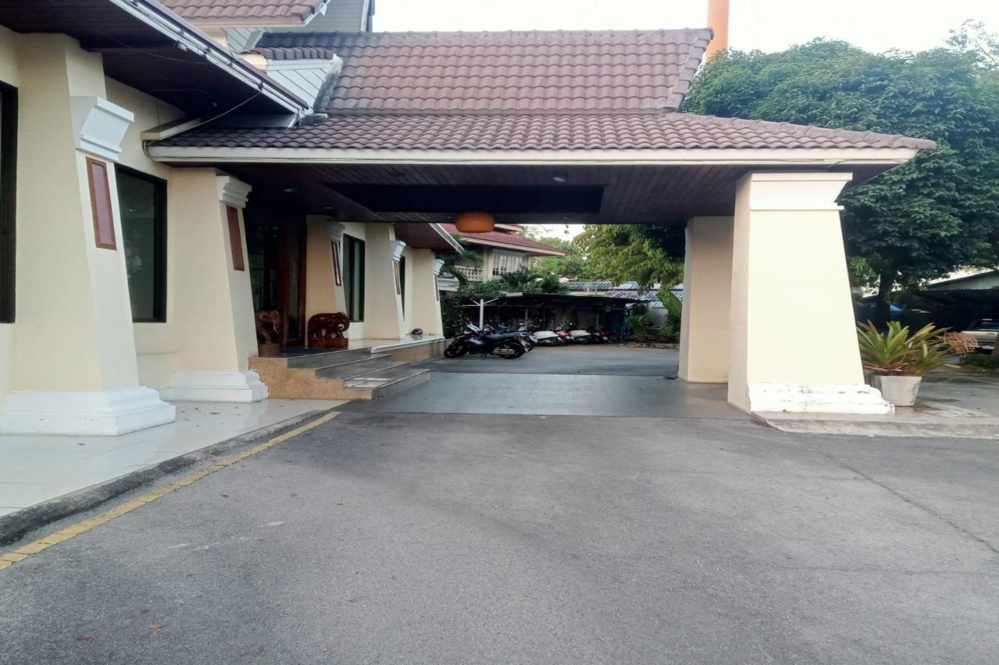 Good View Residence Lampang Exterior foto